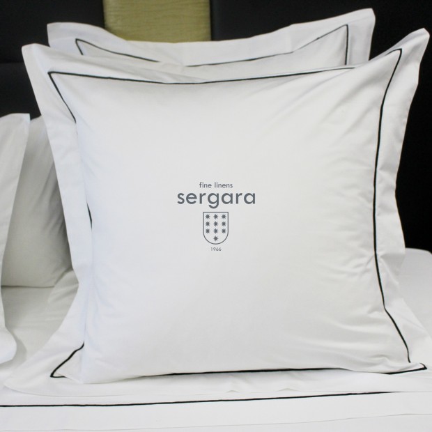 Taie D'Oreiller Carrées Sergara de coton Égyptien 600 fils | Bourdon Noire