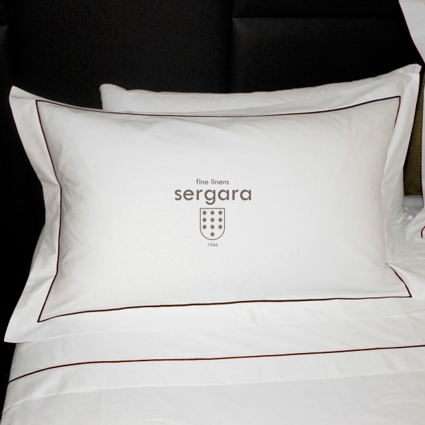 Ensemble de draps Sergara de coton Égyptien 600 fils | Bourdon Grenat