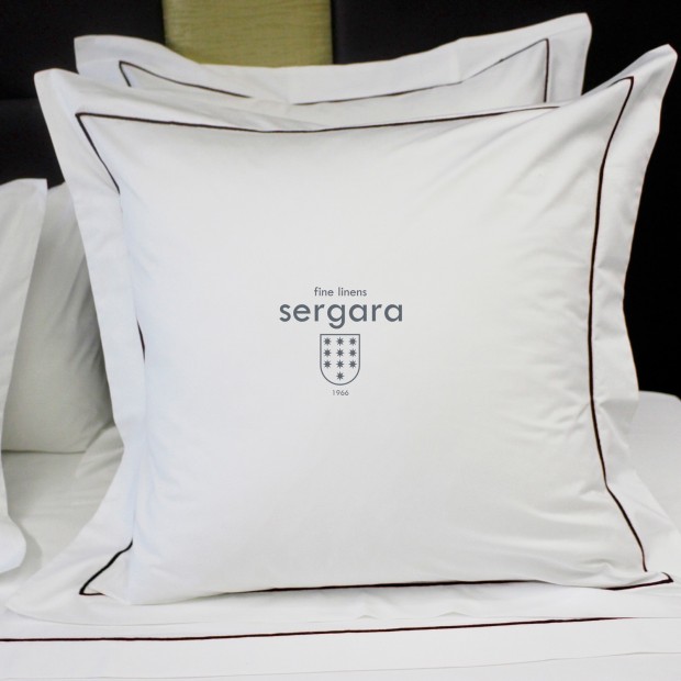 Taie D'Oreiller Sergara de coton Égyptien 600 fils | Bourdon Grenat