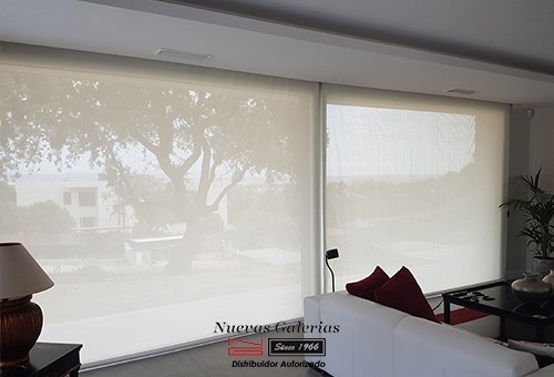 Roller Shade POLYSCREEN® 550 | Bandalux